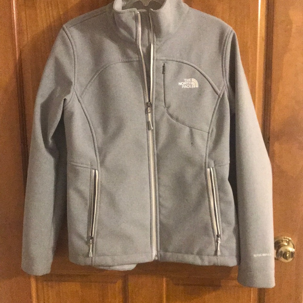 Women’s Medium North Face Fleece-Lined Jacket